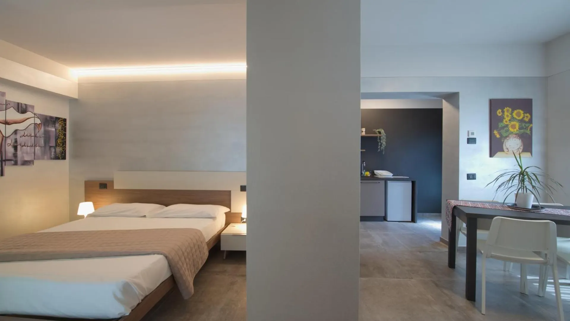 Via Goito 25 Rooms & Apartment Peschiera del Garda Italy